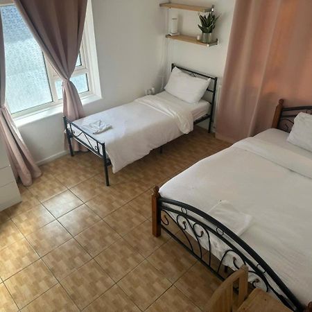 Tran Uk Homestay ロンドン エクステリア 写真