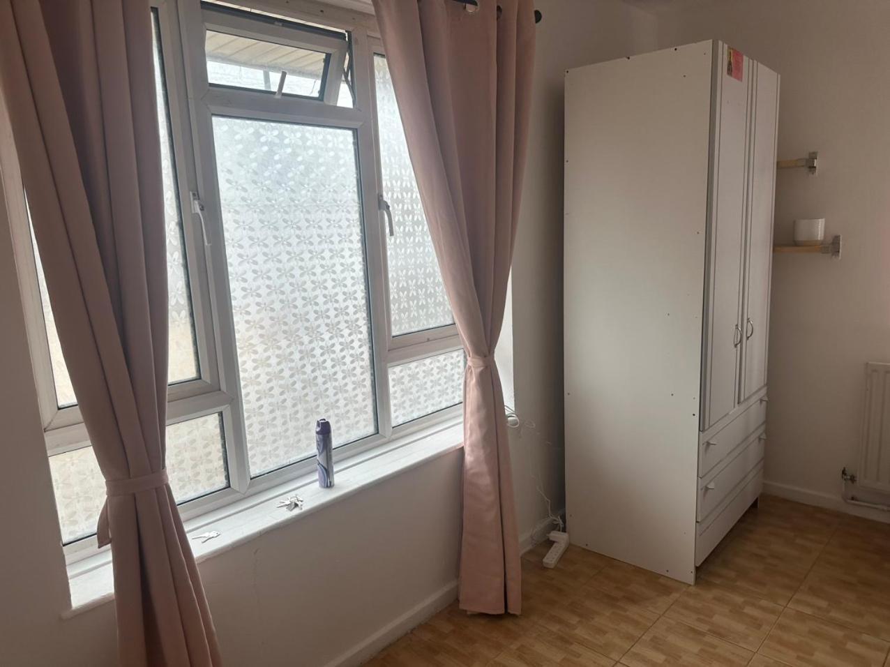 Tran Uk Homestay ロンドン エクステリア 写真