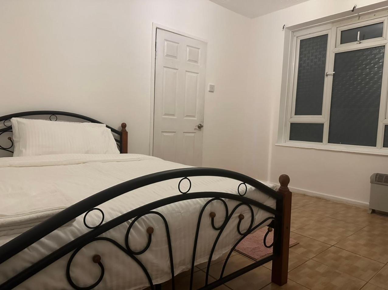 Tran Uk Homestay ロンドン エクステリア 写真